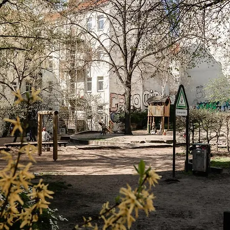 Family-Friendly Apartment In The Center Of Berlin-3
