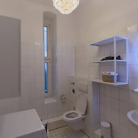 Wohnung 2 neben Warschauer Platz und Spree-2