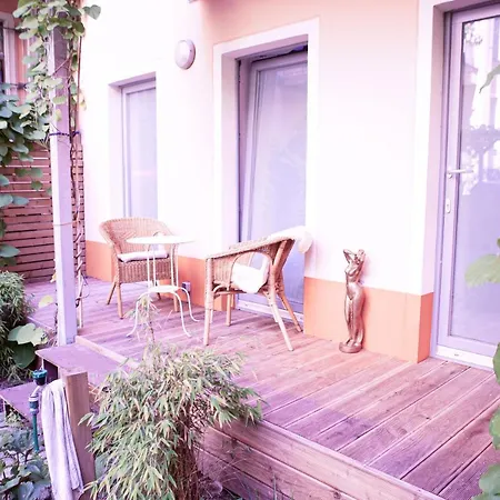 Cosy Apartment At Prenzlauer Berg With Terrace And Headphonecinema-2