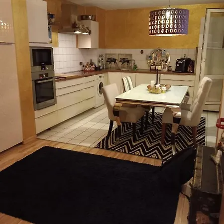 Tolle private 2-Zimmer Wohnung im Szene Bezirk Berlin-Friedrichshain-3