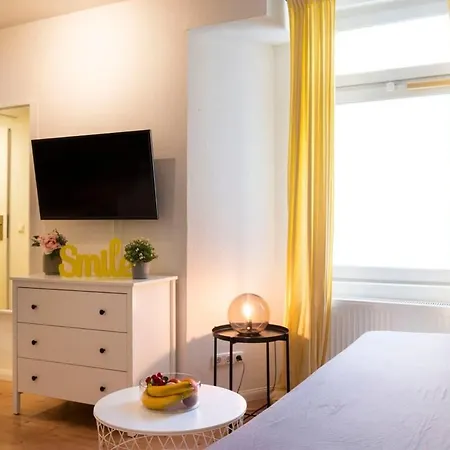 2 Bedroom In Great Location In Kreuzberg-3