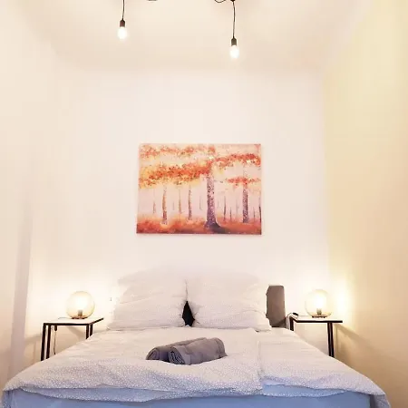Family Apartment Moabit-2