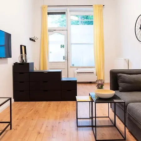 Spacious Two Br Plus Ac Plus Selfcheckin-3