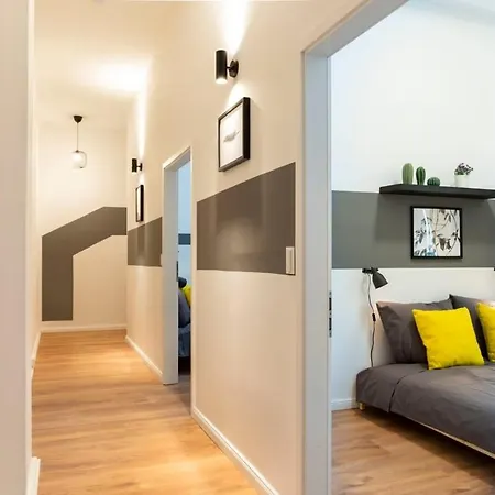 Modern 2 Bedroom Apartment in Berlin Schöneberg-3