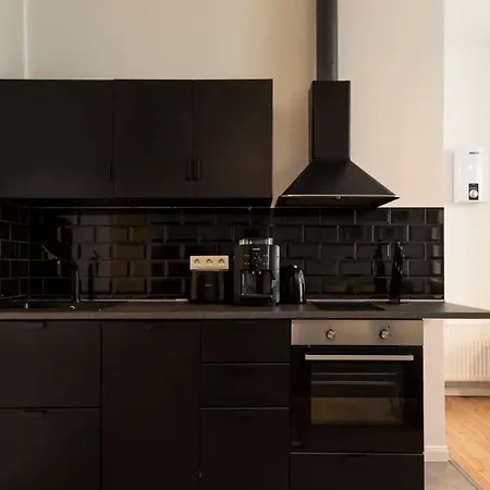 Lovely Apartment In The Near Of Kudamm-2