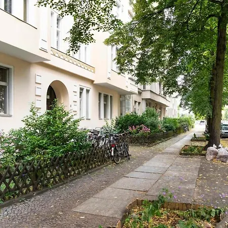 Spacious Loft Style Studio In Berlin Wilmersdorf-3