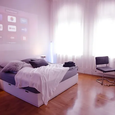 Huge Apartment with Home Cinema&Kitchen in Friedrichshain-3