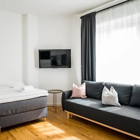 Homaris Apartments Schlueterstrasse-3