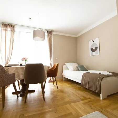 Lux Central Apartment-2