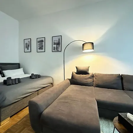 Holidayhome Apartments I Top Design Apartment In Heart Of Berlin-Friedrichshain-3