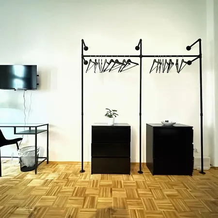 Holidayhome Apartments I Top Design Apartment In Heart Of Berlin-Friedrichshain-2