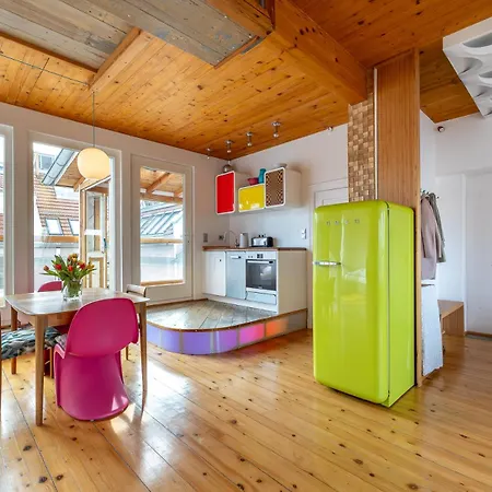 Top Floor Penthouse With Garden-2