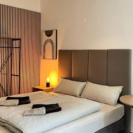 Kleines stilvolles Apartment-3