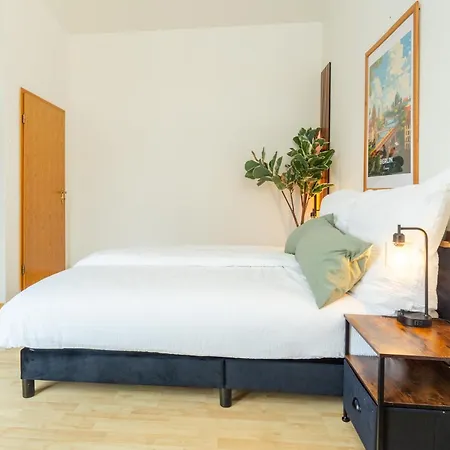 Staywell am Tempelhofer Hafen - Suite mit Terrasse-2