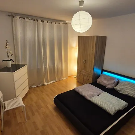 Schöne 3 Schlafzimmer Wohnung mit 4 Dopplbetten-3