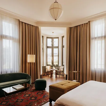 Boutique Hotel Chateau Royal-3