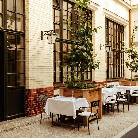 Boutique Hotel Chateau Royal-2