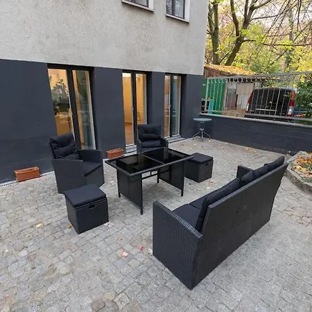 Terrassen-Wohnung Am Goerlitzer Park In Kreuzberg-2