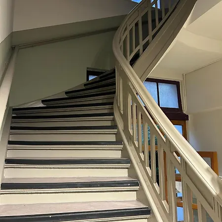 Schoenhouse Avenue - Digital Access-2