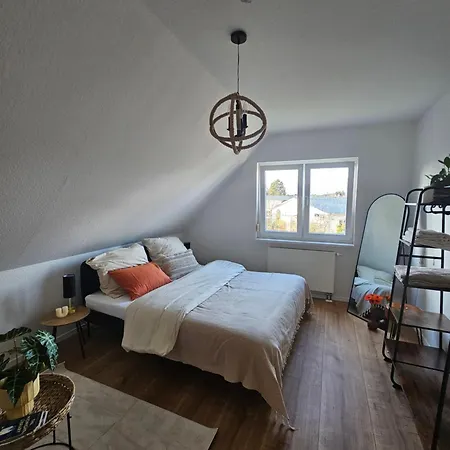 Cozy House And Free Parking-3