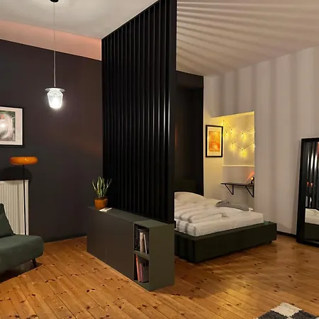 Luxury Apartment, Space For 7! Central Location Neukoelln & Kreuzberg-2