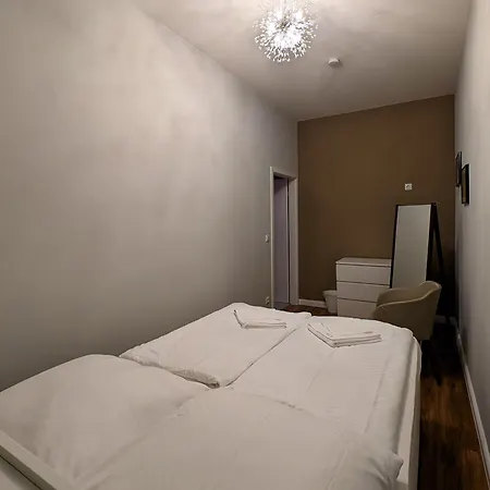 Albert Rooms-2