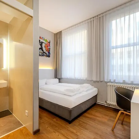 Mk Bed & Breakfast Berlin-2