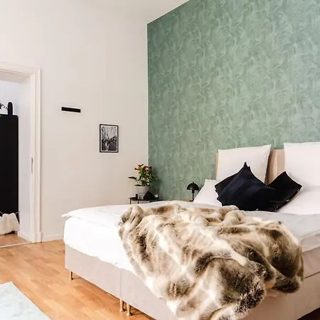 Großes Apartment am Kudamm-3