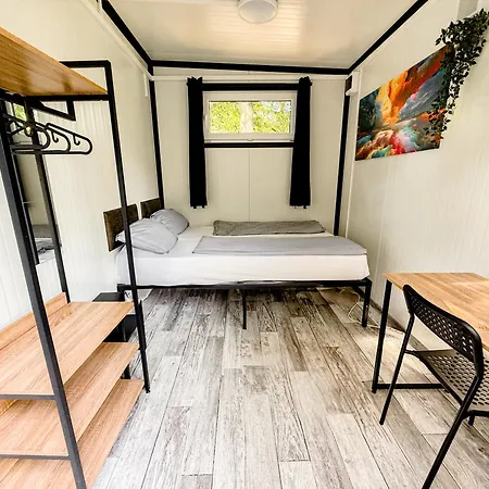 Easy Lodges Berlin-3