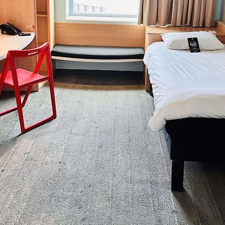 Ibis Hotel Berlin Spandau-3