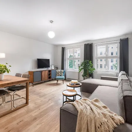 Lofty Torstr Apartments, 4 Unique Units From 1-3 Bedrooms In Mitte, Ideal For Families & Groups, From 2 Up To 8 Guests-2