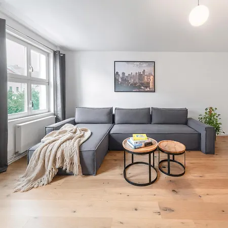 Lofty Torstr Apartments, 4 Unique Units From 1-3 Bedrooms In Mitte, Ideal For Families & Groups, From 2 Up To 8 Guests-3