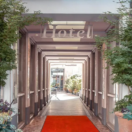 Hotel Bleibtreu Berlin By Golden Tulip-3
