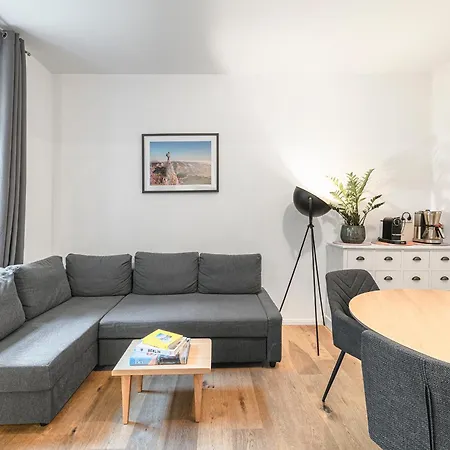 Lofty Torstr Apartments, 4 Unique Units From 1-3 Bedrooms In Mitte, Ideal For Families & Groups, From 2 Up To 8 Guests-2