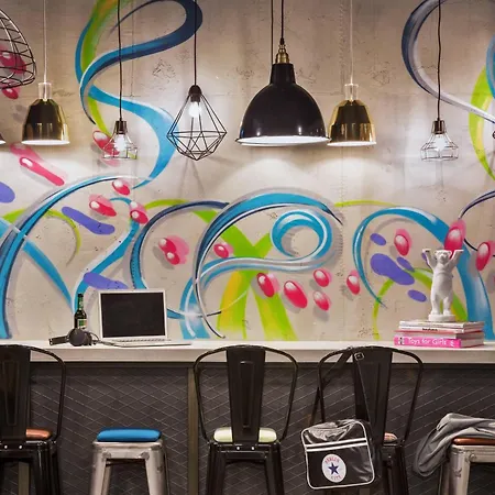 Moxy Berlin Humboldthain Park-3