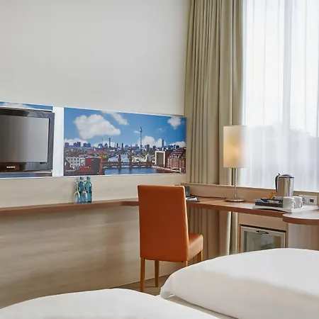H+ Hotel Berlin Mitte-3