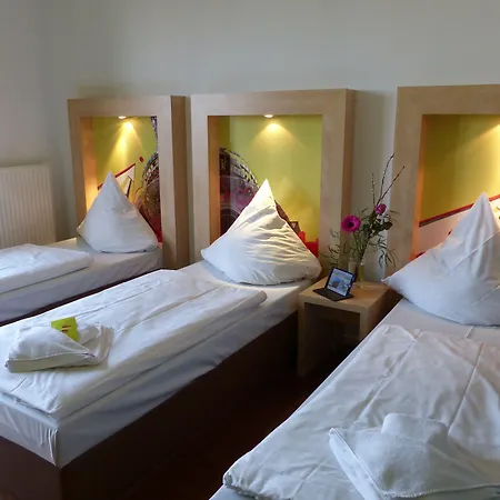 H+ Hotel 4Youth-2