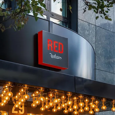 Radisson Red Berlin Kudamm-3