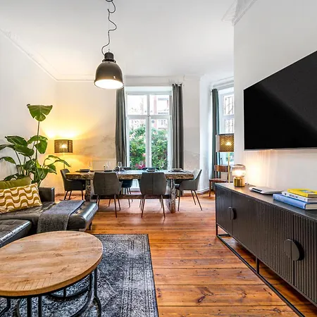 Theboediker Group & Family Apartment, 3 Bedroom 1 Living Room, 2 Bathrooms, Ideal For Bigger Groups Of 4 -9 Guests-2