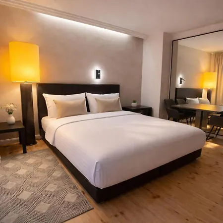 Hotel Adele am Alex-2