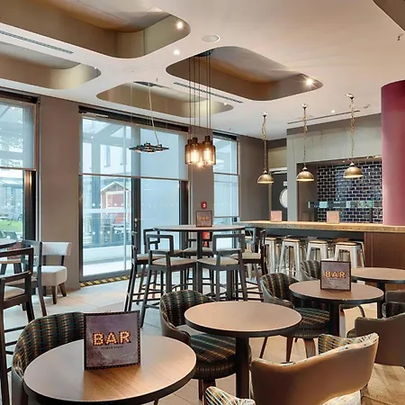 Premier Inn Berlin Alexanderplatz-2