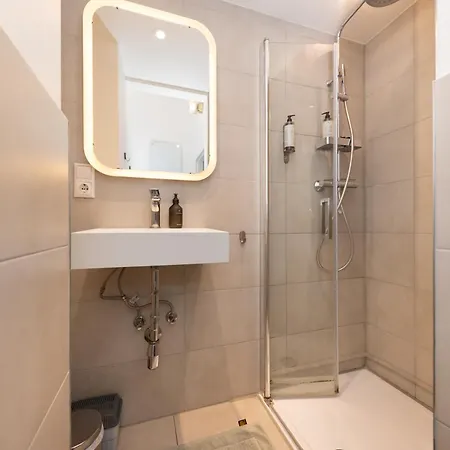 Great 2-Room Apartment-3