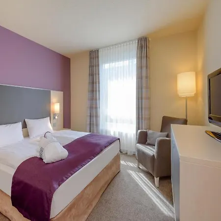 Sunday Hotel Berlin City West-3