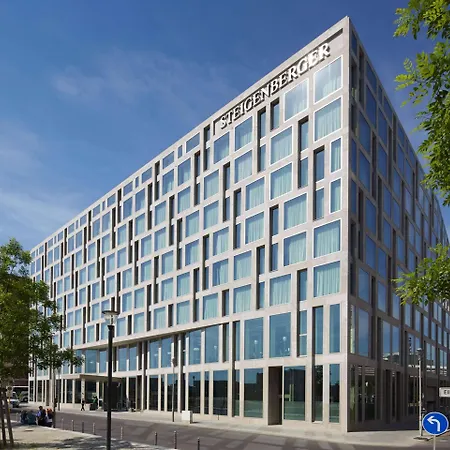 Steigenberger Hotel Am Kanzleramt-3