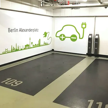 Leonardo Smart Hotel Berlin Alexanderplatz-2