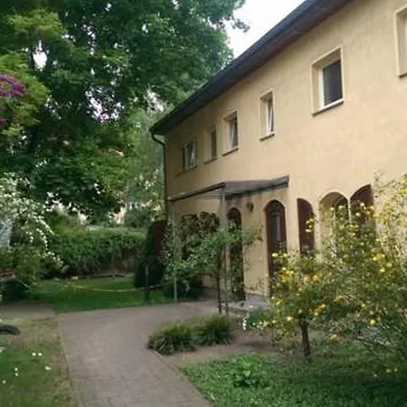 Romantic Style Apartment Berlin-2