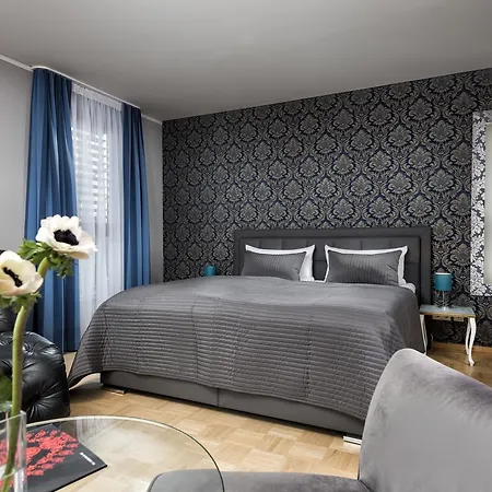 Hotel Ambassador-Berlin Gruenau-3