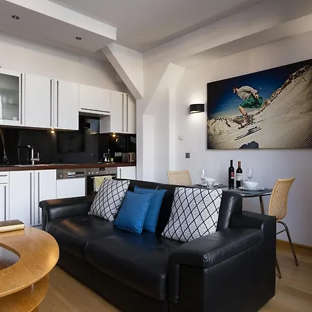 Luxoise Apartments-3