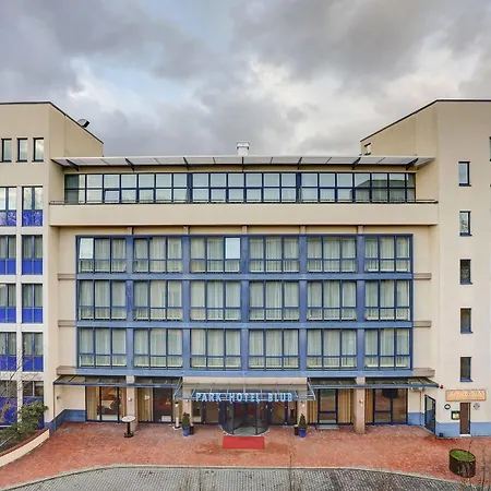 Centro Park Hotel Berlin-Neukoelln-3