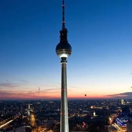 Romantic Style Apartment Berlin Alexanderplatz-2